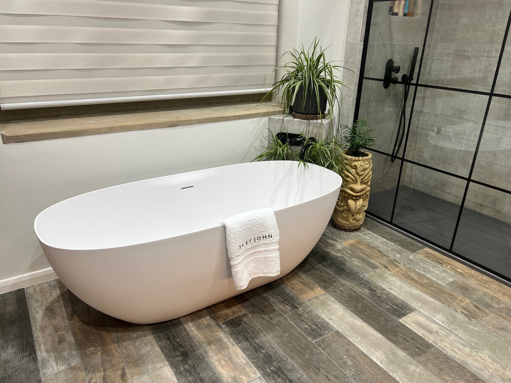 Como Solid Surface Freestanding Bath 1600mm