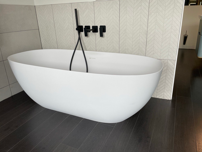 Como Solid Surface Freestanding Bath 1700mm