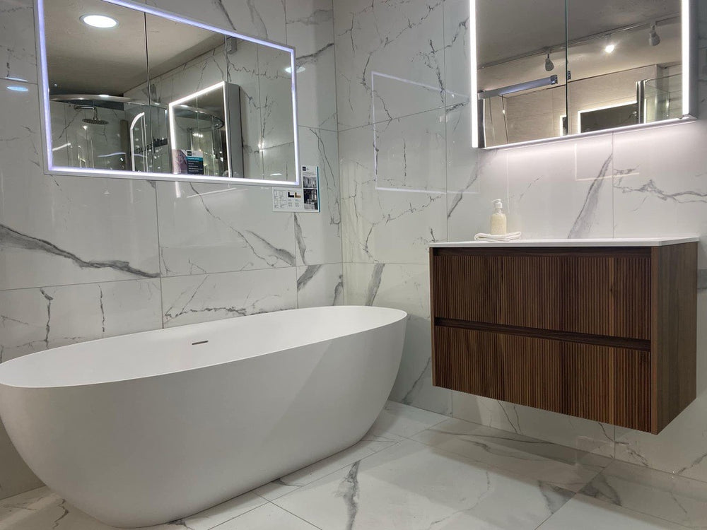 Como Solid Surface Freestanding Bath 1600mm