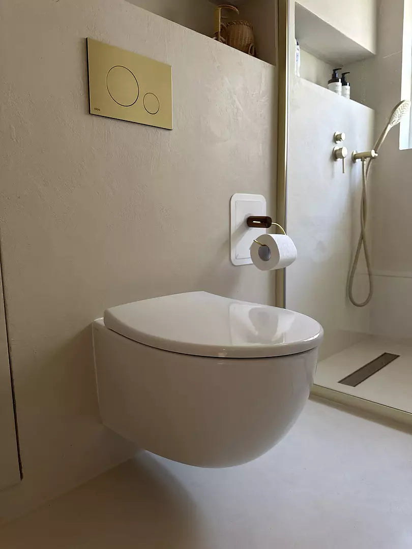 Primo Dolce Wall Hung Spiralflush Toilet, Concealed Frame Cistern And Brushed Brass Effect Flush Plate