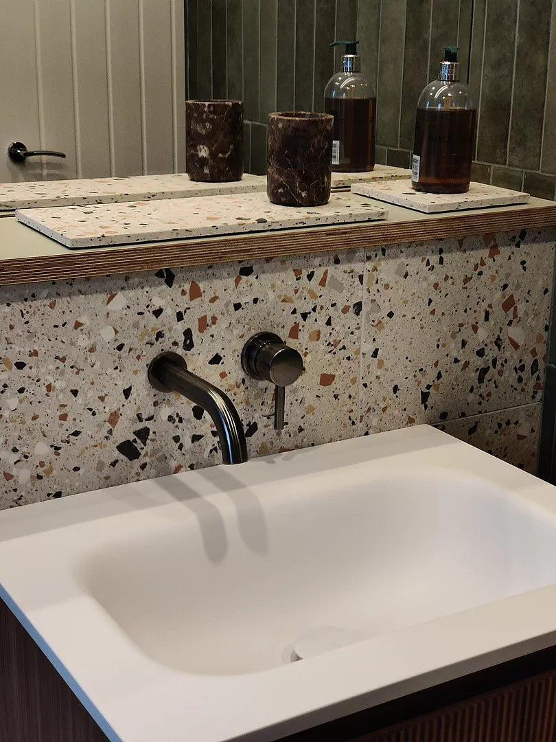 Scan_walnut_three_drawer_3