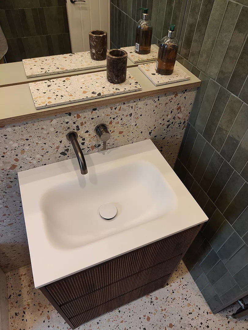 Scan_walnut_three_drawer_3