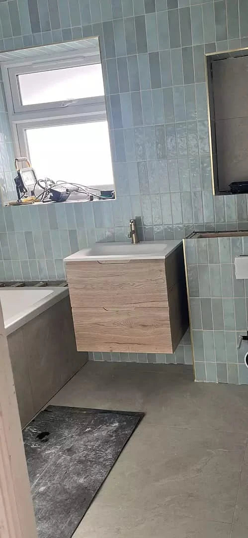 Tasca Two Drawer Vanity Unit With Beyondstone Basin - Oak 600mm